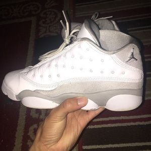 Jordan 13 Retro low BG (size 6)